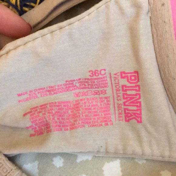 Nude VS bra. - Picture 3 of 3